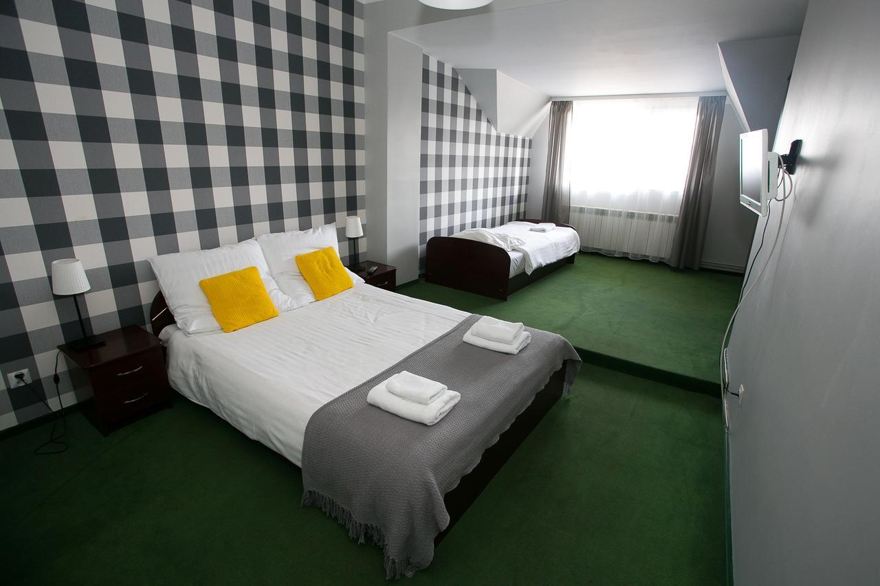Labirynt Hotel Lomza Bagian luar foto