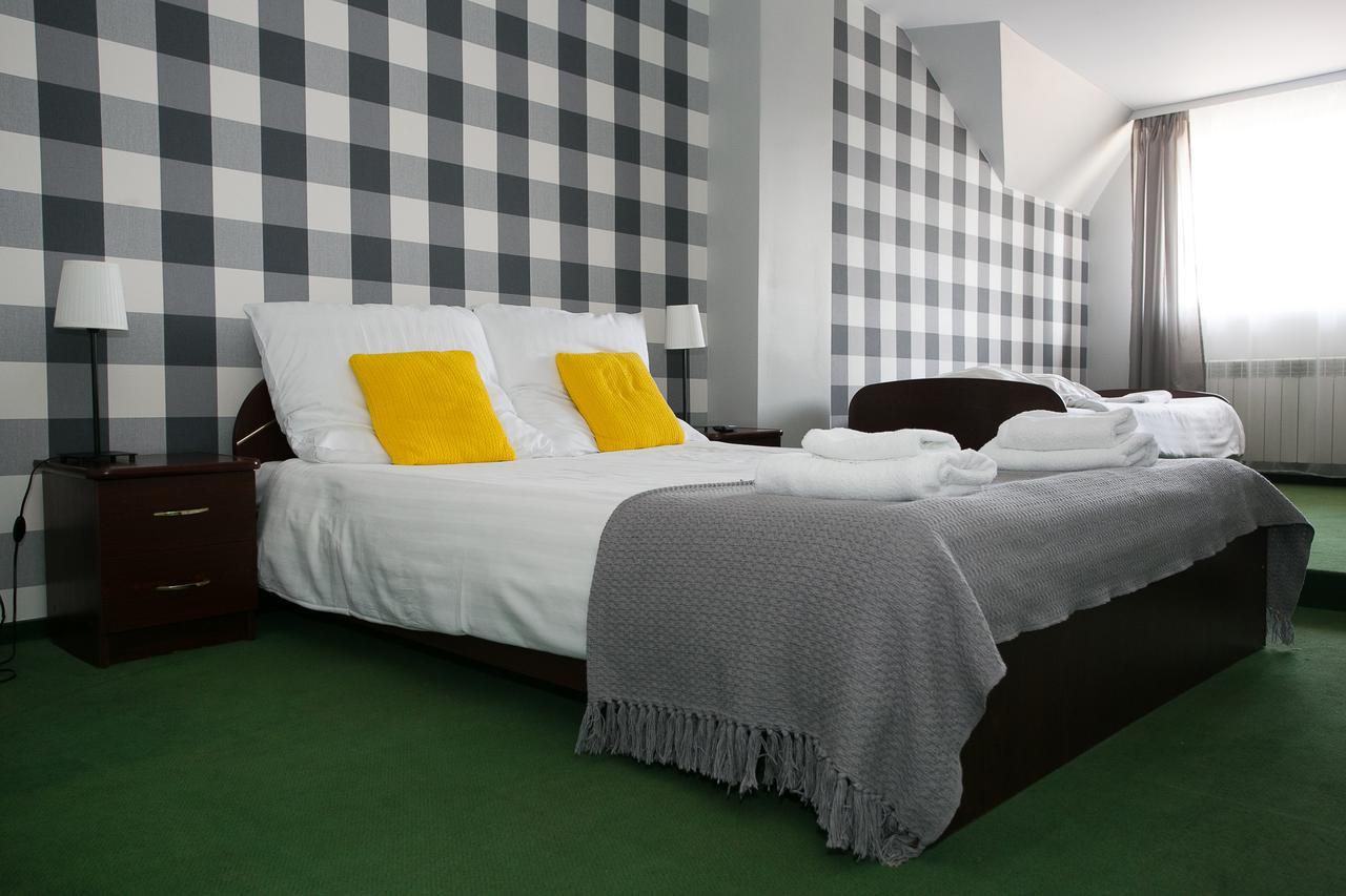 Labirynt Hotel Lomza Bagian luar foto