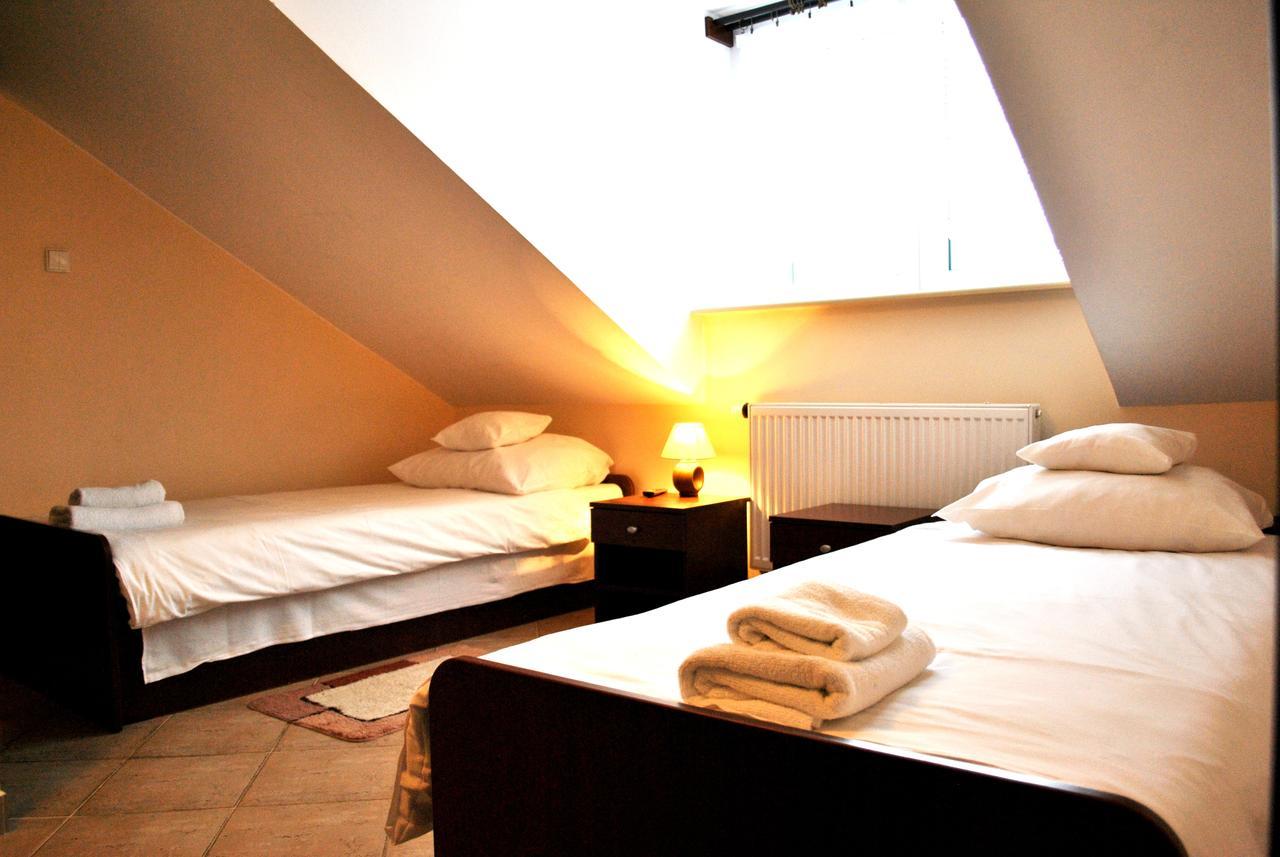 Labirynt Hotel Lomza Bagian luar foto